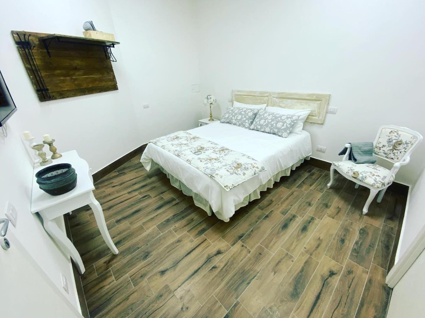 Bed & Breakfast La Di Laura Napoli